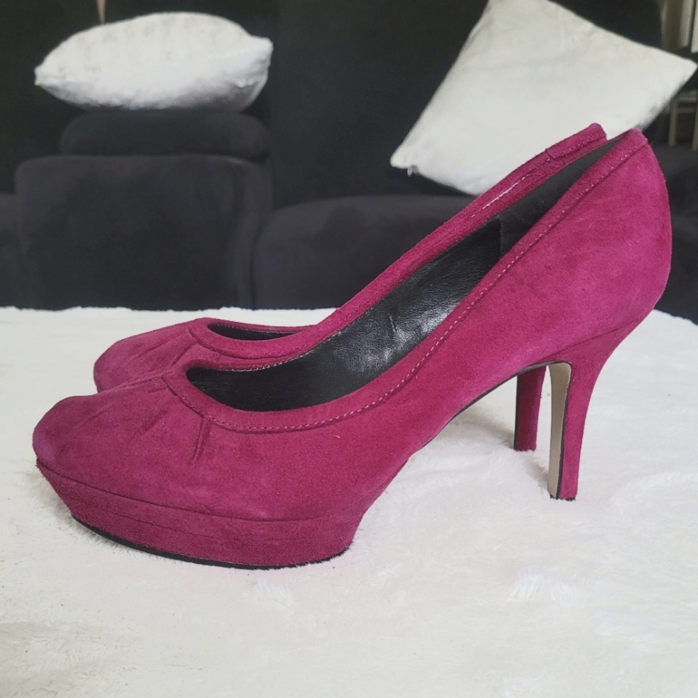 NW Newsusaynah Platform Suede Pumps